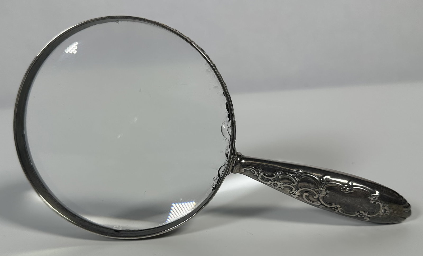 RR Tiffany Sterling Silver Repousse Magnifying Glass (Chips) (1 of 5)