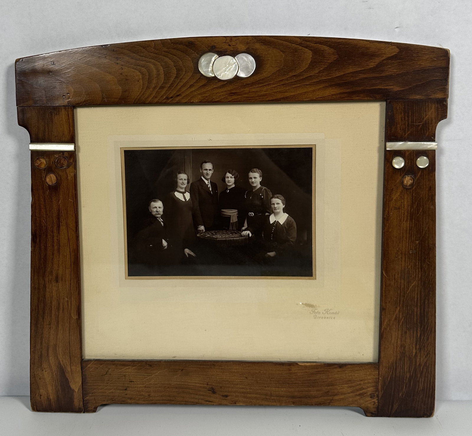 RR Antique Art Nouveau Frame with Mother of Pearl Insets: Antique Art Nouveau Frame with Mother of Pearl Insets This item is a rare Vienna Secession period photograph frame crafted from wood, featuring geometric mother-of-pearl inlays and brass fillets. The