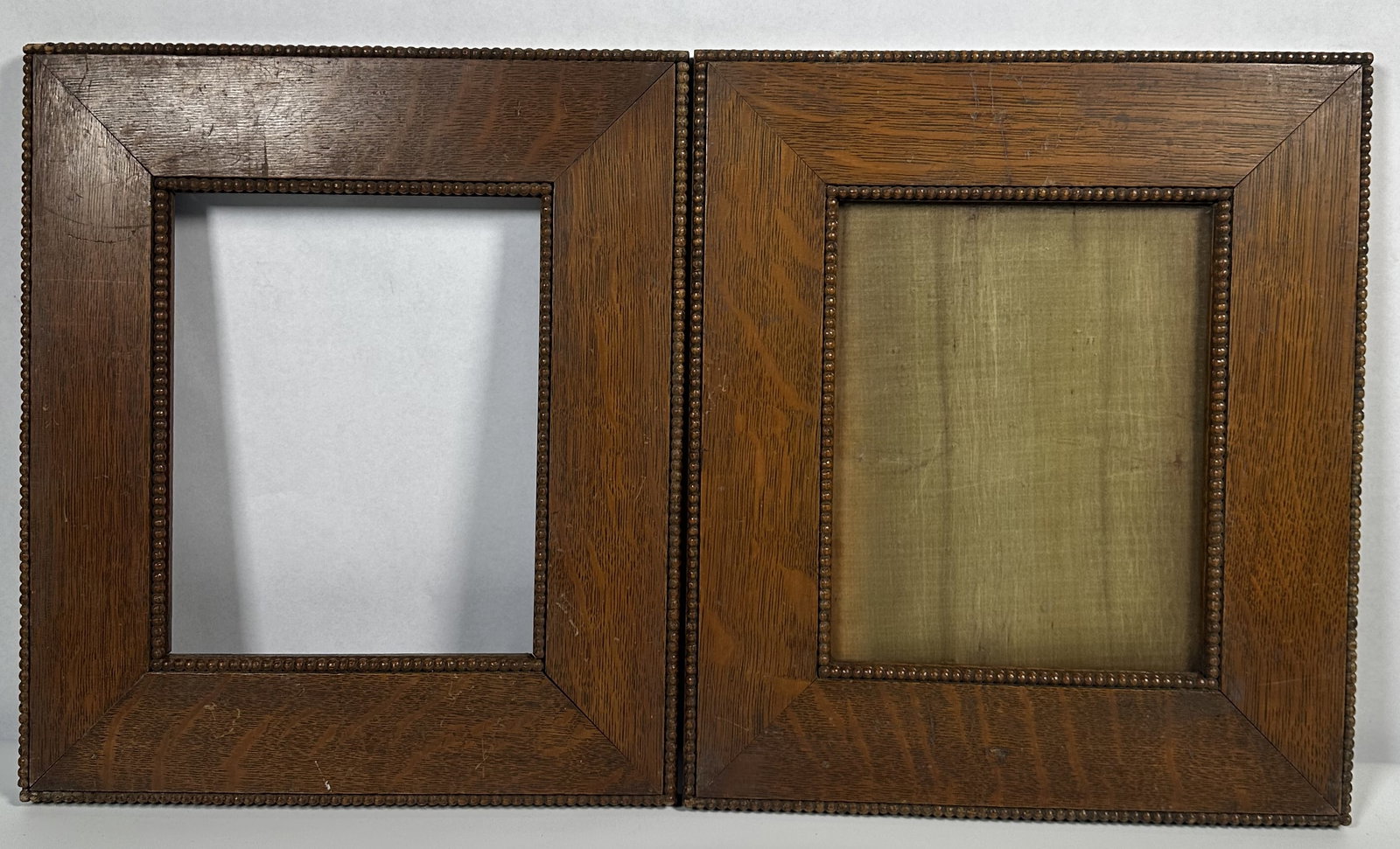 RR Pair of Oak Frames for 8 x 10 Photos (1 of 6)