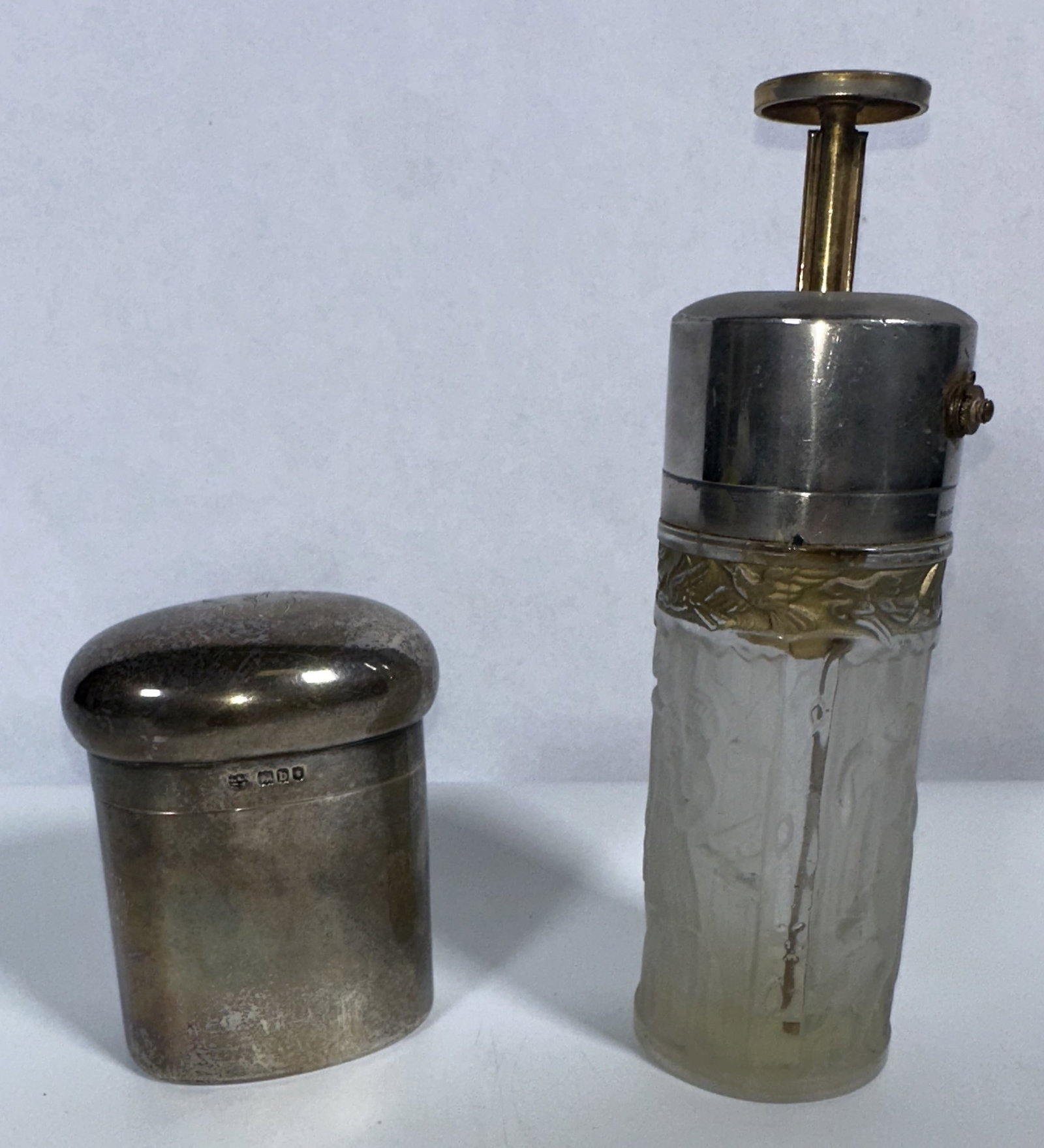 RR Sterling Silver Dresser Box and French Glass Atomizer (1 of 11)