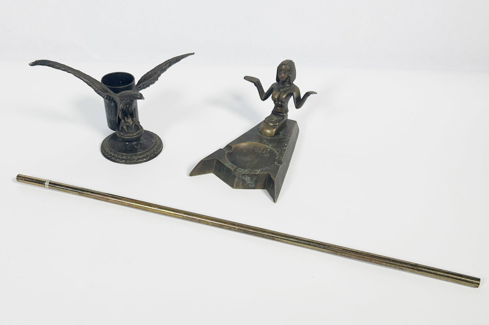 Three Vintage Assorted Smoking Items Ashtray Match Holder Lighter (1 of 17)