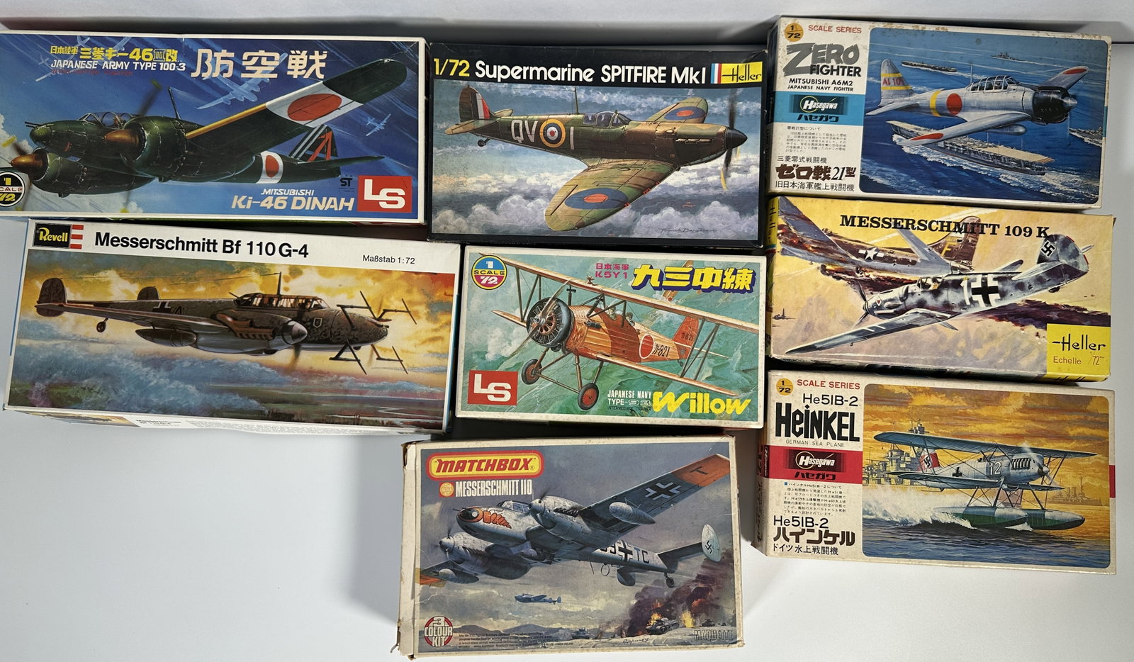 Group of 8 Vintage Airplane Models - Open Box Unbuilt (1 of 6)