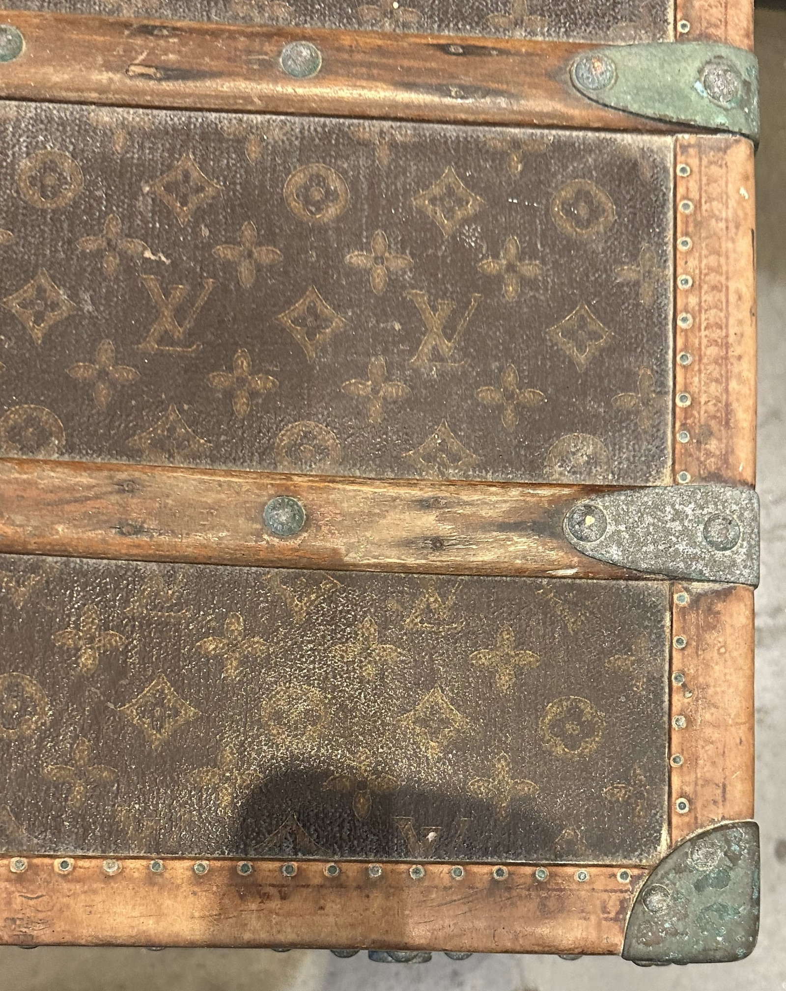 Antique Louis Vuitton Steamer Trunk - 4