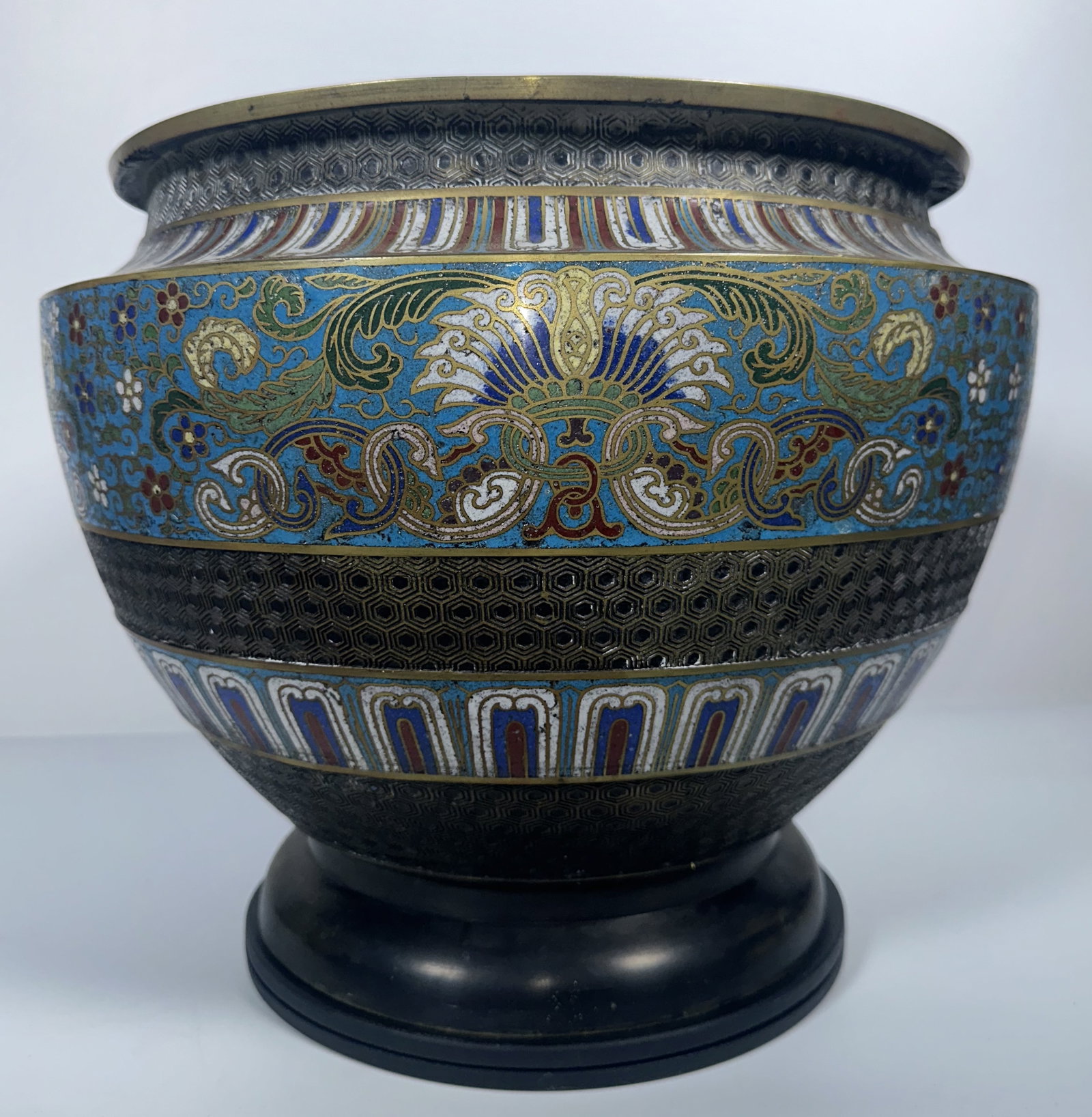 Cloisonne and Champleve Large Jardiniere: Cloisonne and Champleve Large Jardiniere This vintage Japanese Meiji-period style bronze and brass jardini?re features a vibrant kingfisher-blue ground with intricate cloisonne enamel floral motifs an