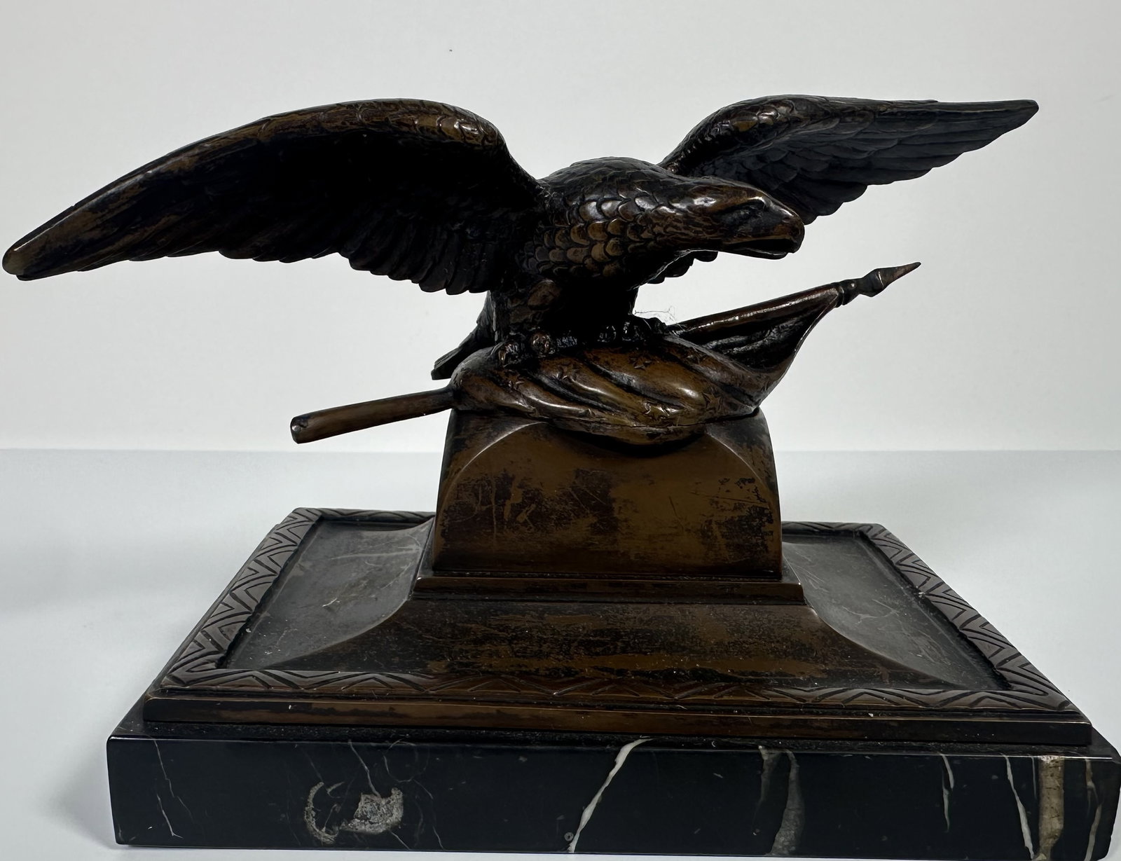 Bronze Figure of Eagle With Flag on Marble (1 of 9)