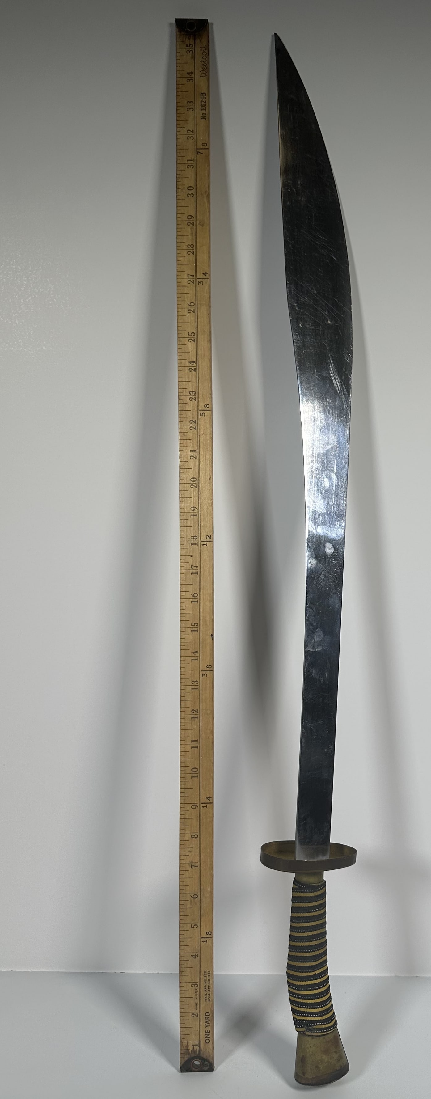 Scimitar Made for Theatrical Use (1 of 5)