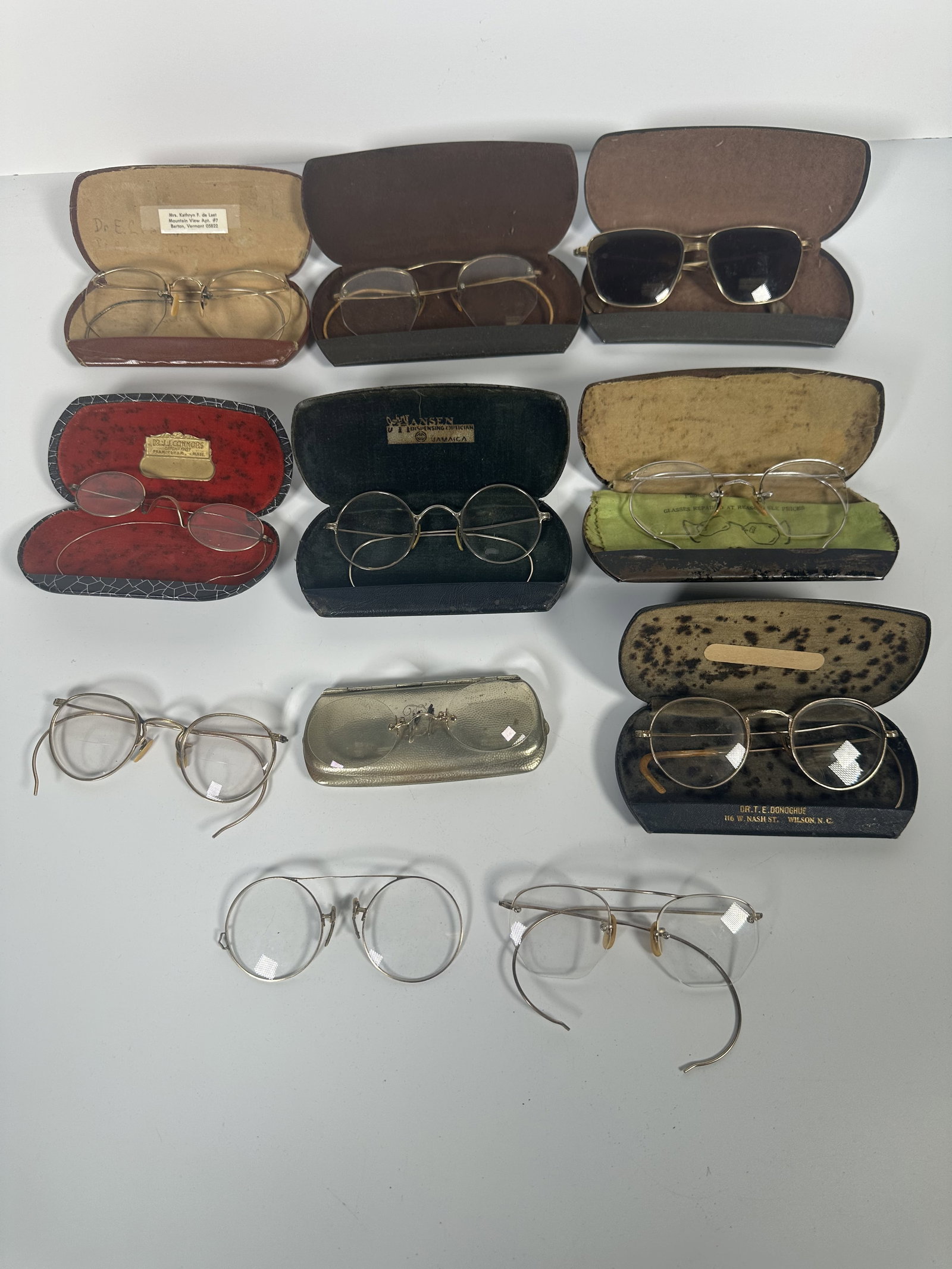 11 Pair Antique Gold Filled Eyeglasses / Spectacles: 11 Pair Antique Gold Filled Eyeglasses / Spectacles Nice grouping of 11 antique eyeglasses or spectacles with gold filled frames. Many with antique cases. For this lot shipping can be done one of two
