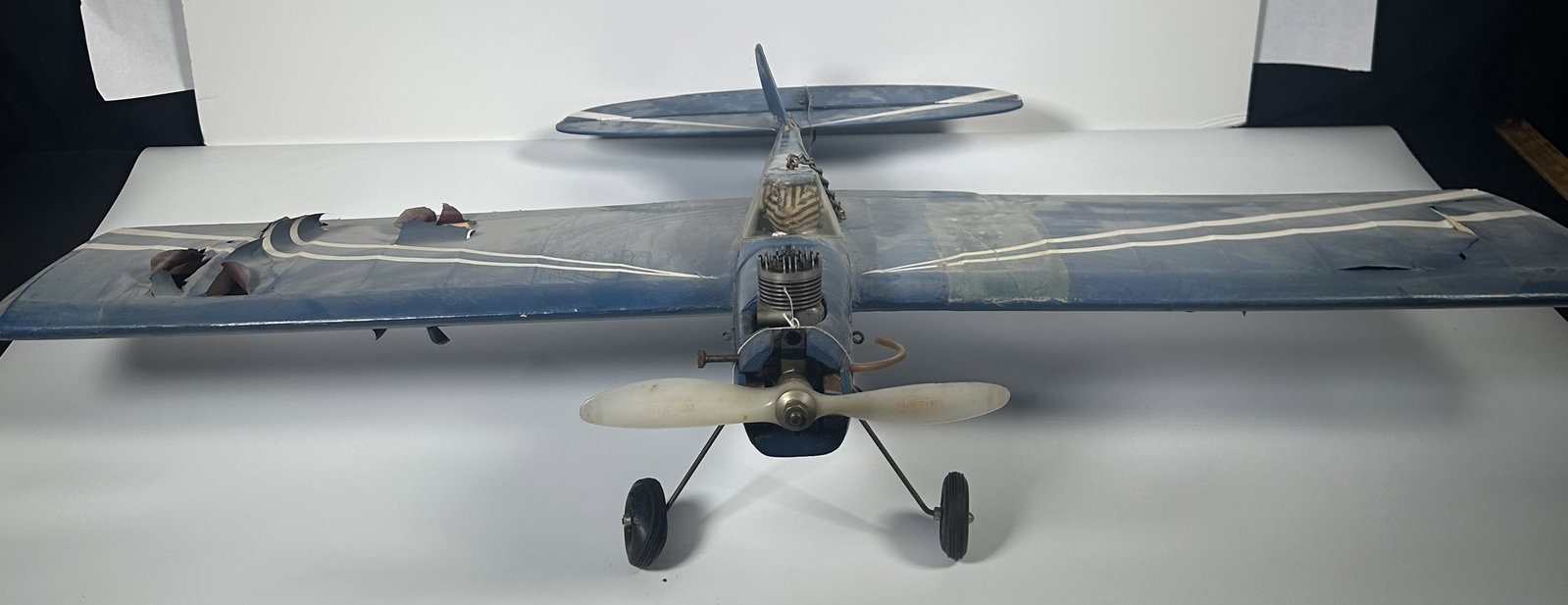Large Model Plane with Engine (1 of 12)