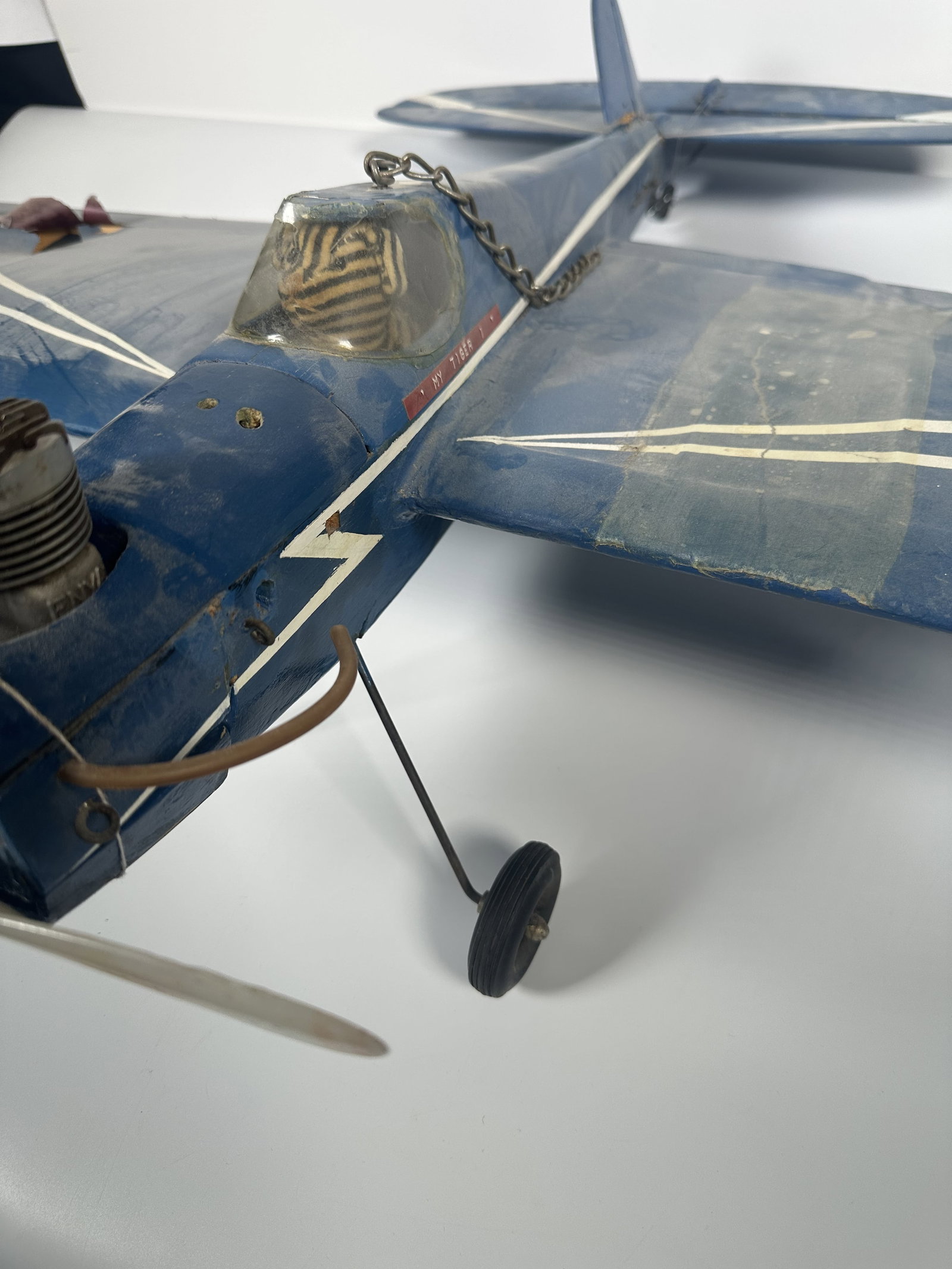 Large Model Plane with Engine - 7