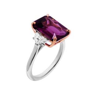 Three Stone Ring with 7.05ct Purple Garnet
