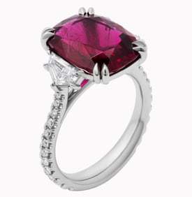 3 Stone Ring with 5.31ct Rubellite