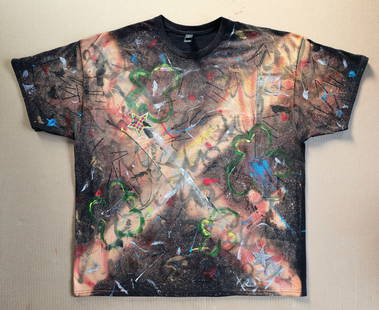 T-Shirt #4 – Size XXL – TedyZet – Original Hand-Painted Fashion Art: T-Shirt #4Size: XXLOriginal hand-painted fashion art T-shirtMaterials: fabric paints, textile sprays, markers, mixed media on cotton T-shirtSigned by the artistYear: 2025One-of-a-kind wearable artwork