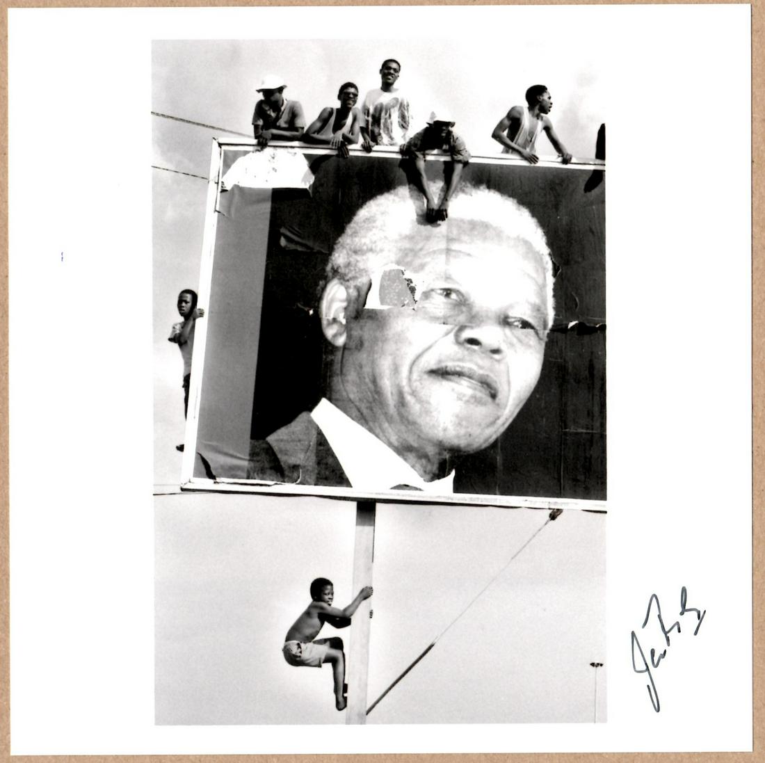 SIGNED - IAN BERRY - NELSON MANDELA SOUTH AFRICA - LTD 6" x 6" MAGNUM ARCHIVAL PRINT. (1 of 2)