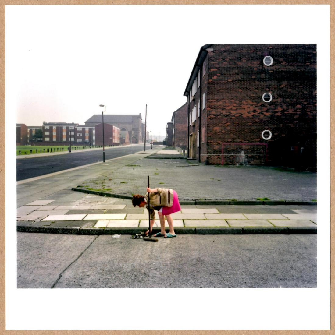 SIGNED - MARTIN PARR LIVERPOOL EARLY COLOR WORK 6" x 6" MAGNUM ARCHIVAL PRINT. (1 of 2)