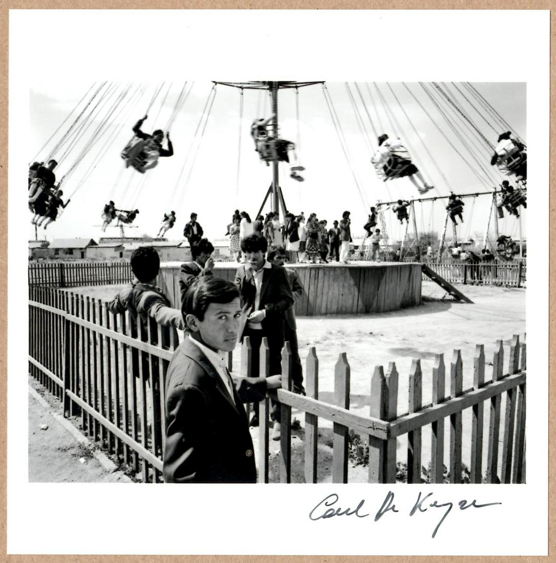 SIGNED - CARL DE KEYZER - HOMO SOVIETICUS, RUSSIA, USSR, 1988-1989 - LTD 6" x 6" MAGNUM PRINT. (1 of 2)