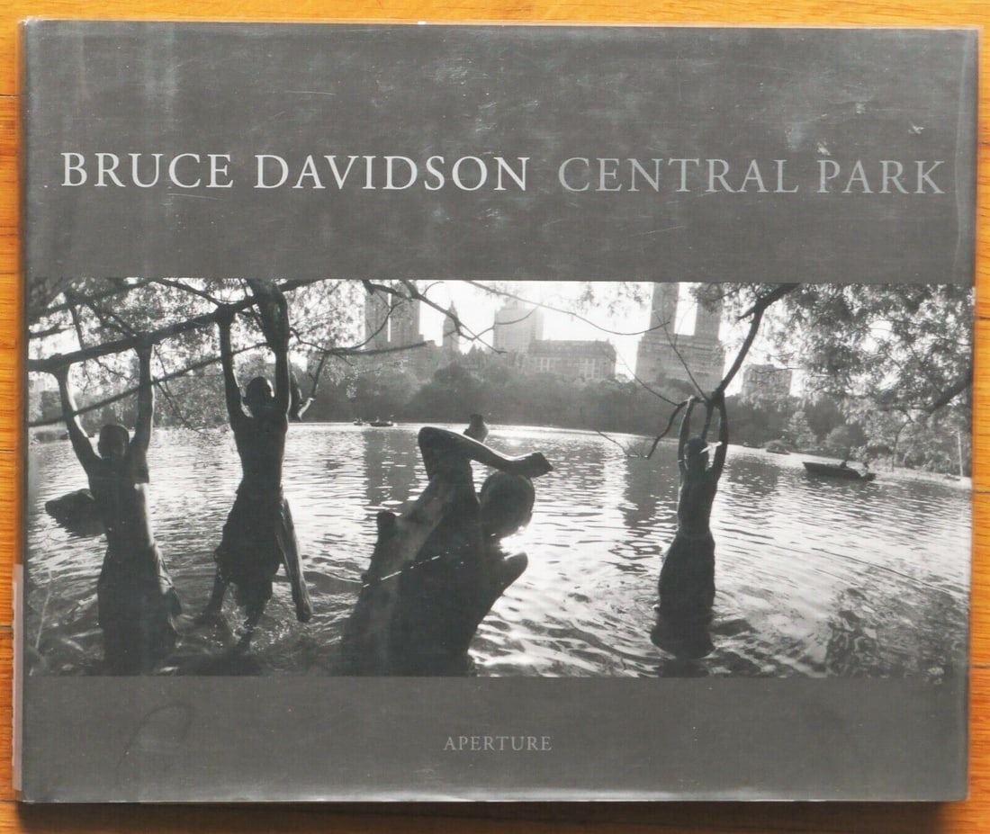 Davidson, Bruce ; CENTRAL PARK  [SIGNED - 1995 1ST EDITION & 1ST PRINTING] (1 of 2)