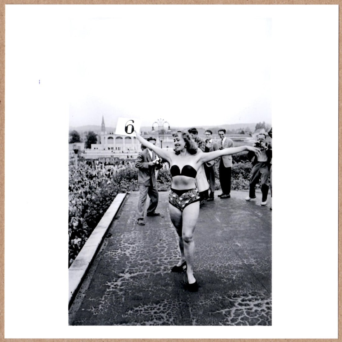 SIGNED - ERICH LESSING - POLISH BEAUTY QUEEN 1956 6" x 6" MAGNUM ARCHIVAL PRINT. (1 of 2)