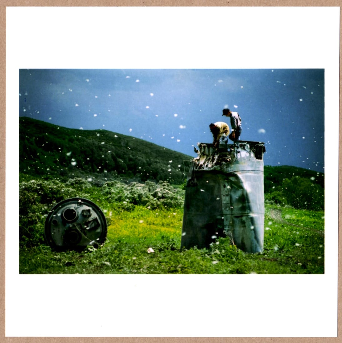 SIGNED - JONAS BENDIKSEN - COVER IMAGE FOR SATELLITES - LTD 6 x 6 MAGNUM PRINT.: Description: 6"x 6" limited edition Fuji Crystal Archival Matte paper print. Image size is 5.5" on the longest side and the paper size is 6" x 6". The Print is SIGNED by Jonas Bendiksen on the verso.C