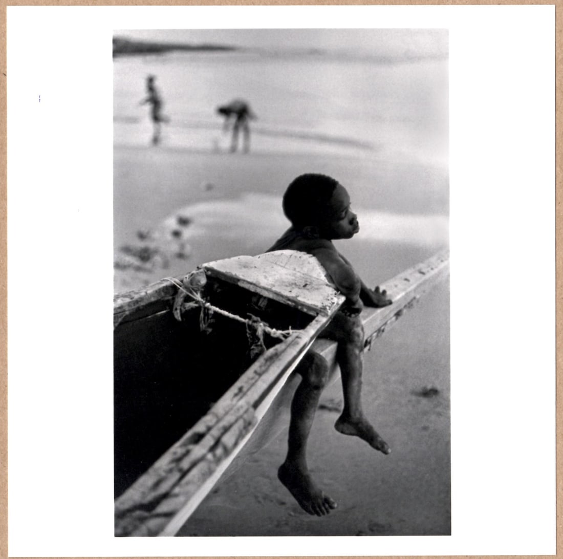 SIGNED - IAN BERRY - SEASIDE DREAMS, DAKAR, SENEGAL, 1970 - LTD 6" x 6" MAGNUM ARCHIVAL PRINT. (1 of 2)