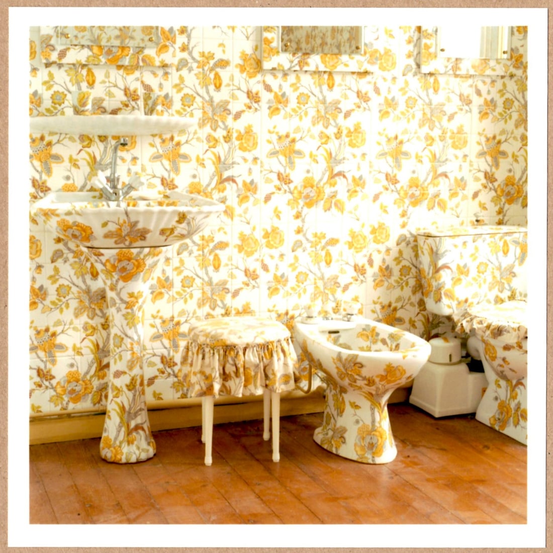 SIGNED - PETER MARLOW - FLOWER BATHROOM - RARE 2014 LTD 6" x 6" MAGNUM PRINT.: Description: 6"x 6" limited edition Fuji Crystal Archival Matte paper print. Image size is 5.5" on the longest side and the paper size is 6" x 6". The Print is SIGNED by Peter Marlow on the verso.Cond