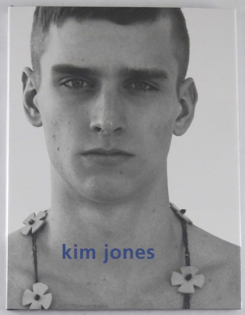 Smalley, Luke; Kim Jones [2004 limited 1ST EDITION - A NEW SEALED COPY]: Twin Palms (though no publisher is mentioned), Santa Fe 2004. Hardcover in pictorial dust jacket. First Edition, First Printing. Limited edition of only 1000 copies. Circa 64 pages with numerous color