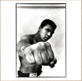 SIGNED - THOMAS HOEPKER MUHAMMAD ALI SHOWING OFF HIS RIGHT FIST, CHICAGO, 1966 LTD PHOTOGRAPH