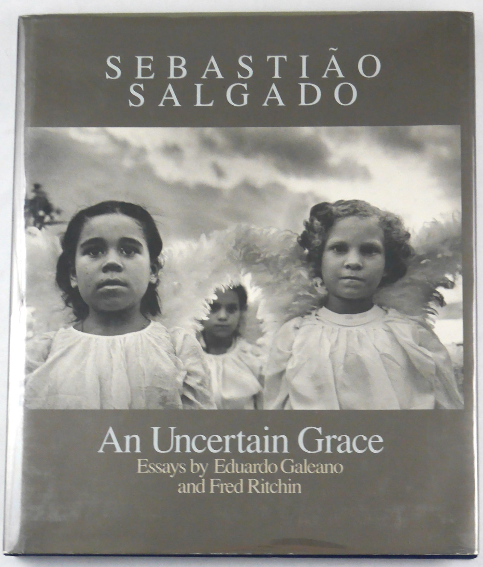 Salgado, Sebastiao;  An Uncertain Grace [SIGNED - 1ST EDITION HARDCOVER] (1 of 11)