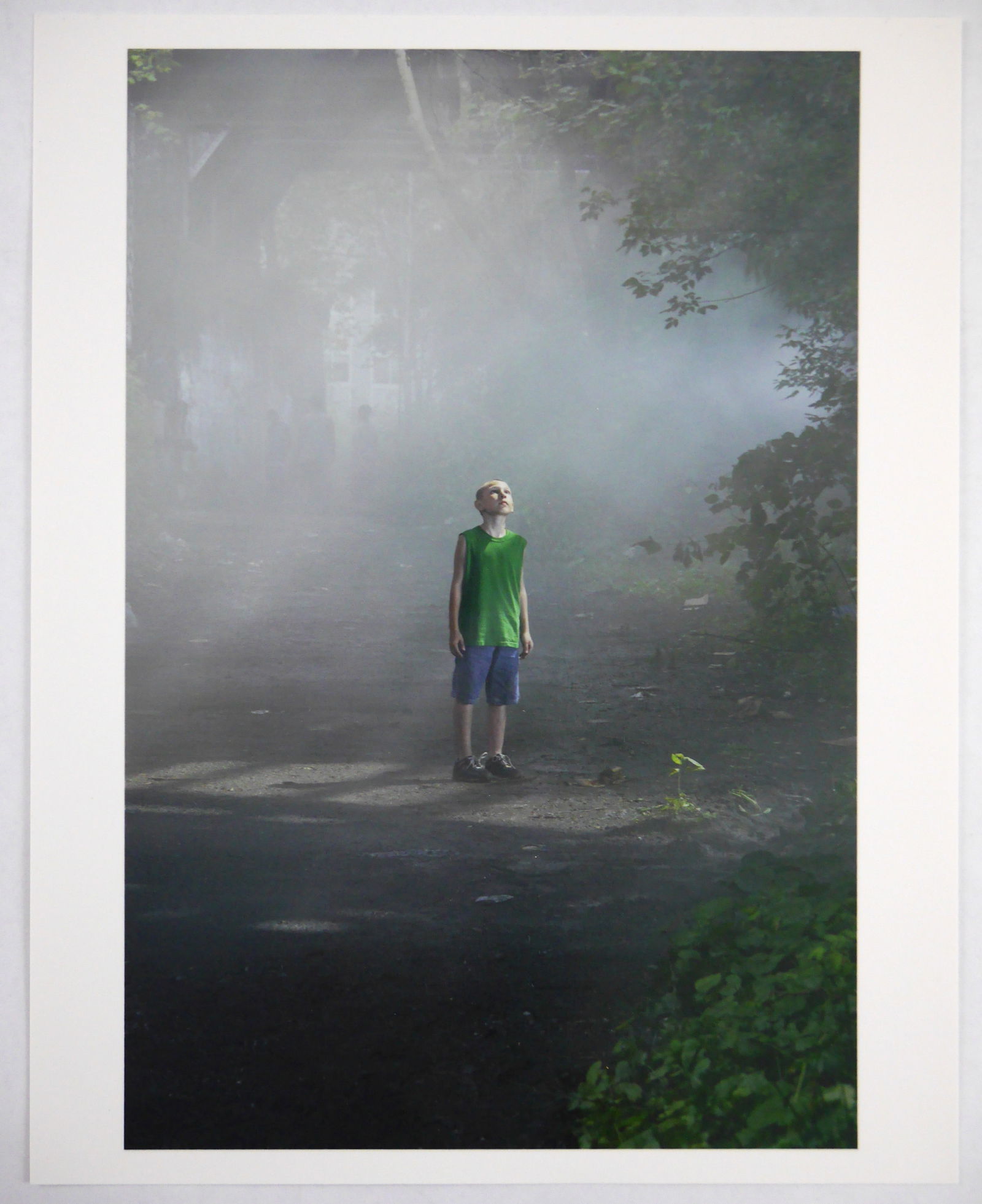 Crewdson, Gregory; Detail from the photograph "Untitled (2003-2008)" SIGNED LTD ED #/70 8" X 10": Description. Gregory Crewdson 8"x 10" limited edition archival pigment print (#/70) SIGNED by Crewdson on the verso. Condition: Brand New/Mint (still in the original clear pouch as issued by Aperture)