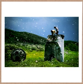 SIGNED - JONAS BENDIKSEN - COVER IMAGE FOR SATELLITES - LTD 6 x 6 MAGNUM PRINT