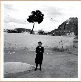 SIGNED - NIKOS ECONOMOPOULOS - WOMAN IN THE RAIN - LTD 6" x 6" MAGNUM PRINT