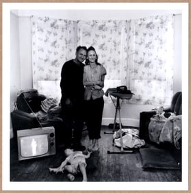 SIGNED - BRUCE DAVIDSON FAMILY PORTRAIT FROM THE SERIES SUBSISTENCE USA - LTD 6" x 6" MAGNUM PRINT