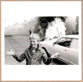 SIGNED - CHRIS STEELE-PERKINS - RIOT/TROUBLES - WEST BELFAST, IRELAND 1978 - LTD 6" x 6" PHOTO