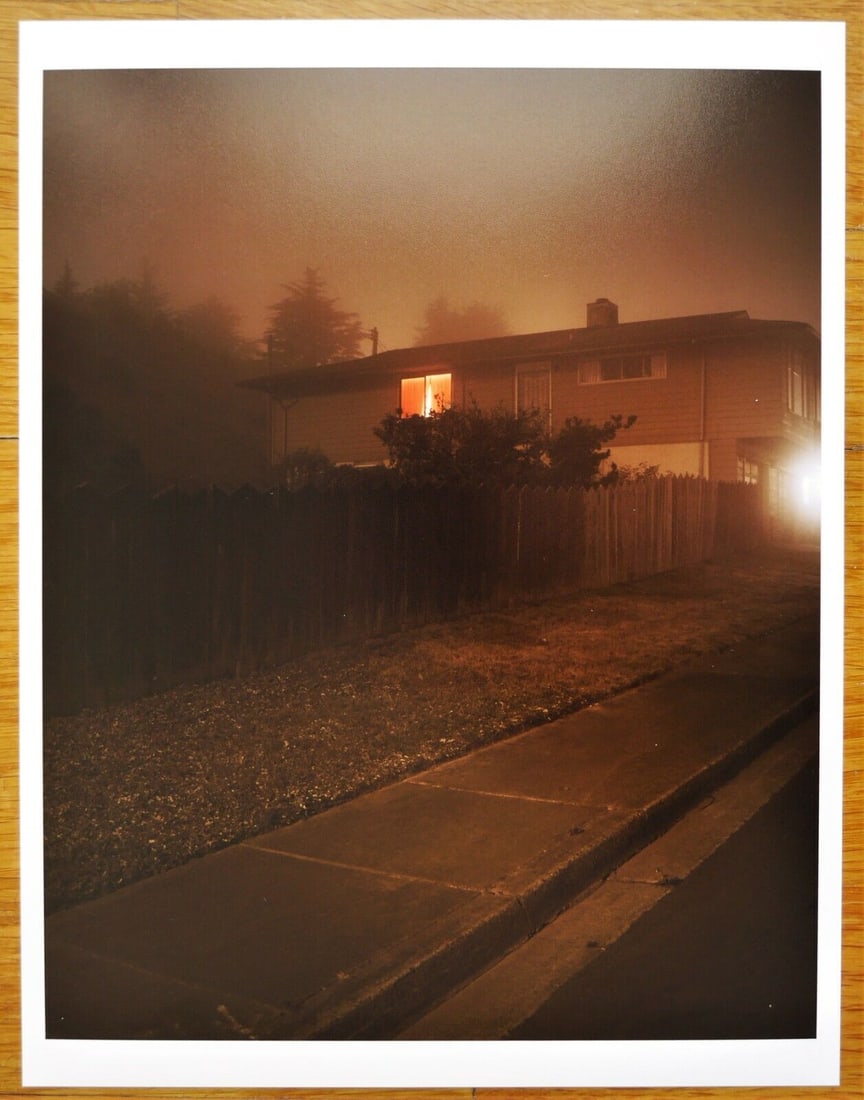 Hido, Todd; #2527, 1999 [SIGNED - LTD ED 1/25 8" x 10" HOUSE HUNTING PRINT]: Aperture, 2020. SIGNED LIMITED EDITION DIGITAL C-PRINT (1/25). #2527, 1999 - from the House Hunting series. Paper size: 8.5 x 11 inches. Image size: 8 x 10 inches. Archival pigment print. Edition of 2