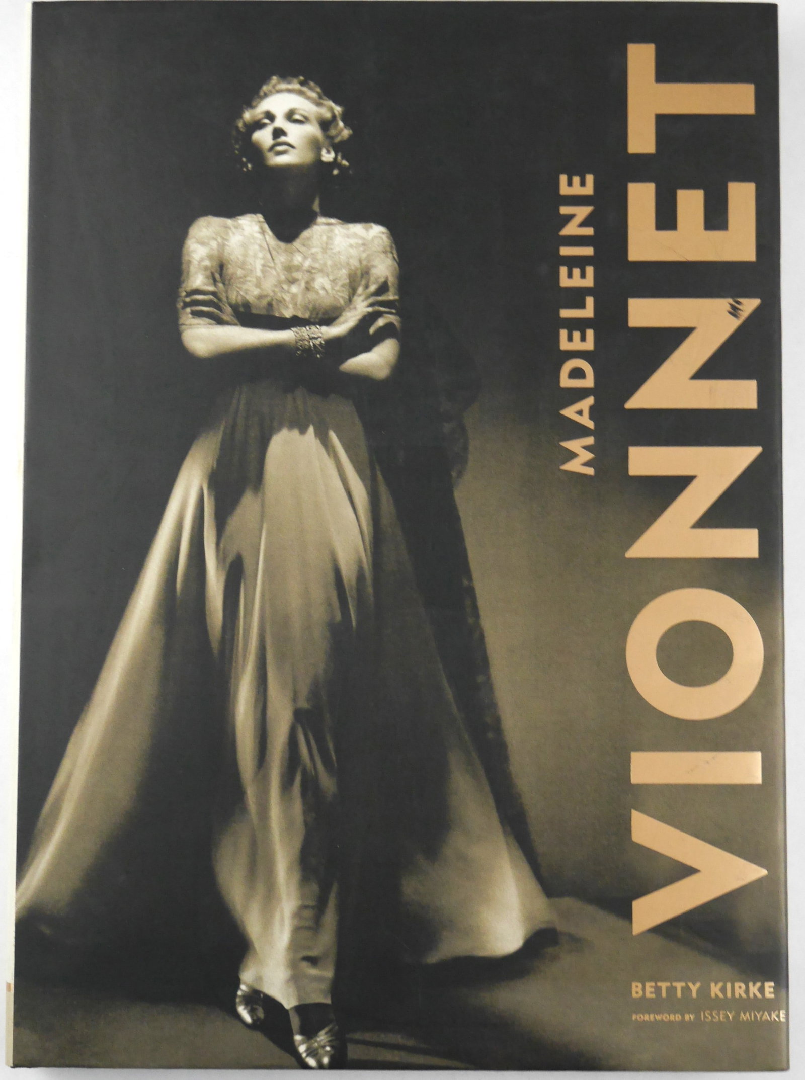 Vionnet, Madeleine; Miyake, Issei; Madaleine Vionnet [2012 CHRONICLE EDITION] (1 of 9)