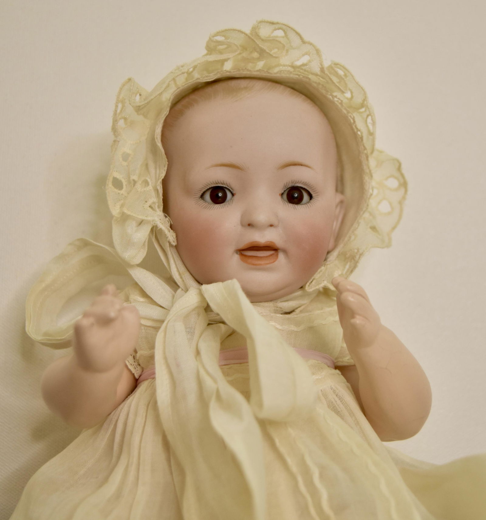 Brown-eyed JDK #7 baby (Kestner) (1 of 3)