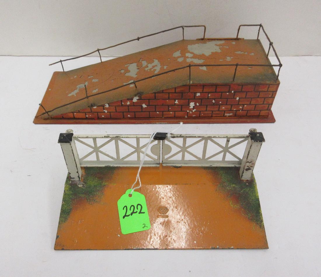 BING & OTHER XING GATE & FREIGHT RAMP: BING & OTHER XING GATE & FREIGHT RAMP