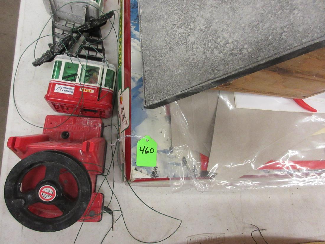 LGB 90013 RIGI DUO CABLE CAR SETUP & WOOD SHED: LGB 90013 RIGI DUO CABLE CAR SETUP & WOOD SHED