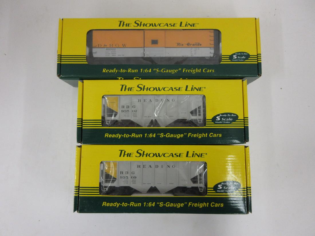 S-HELPER 3PC DRGW BOXCAR, READING HOPPERS (1 of 2)
