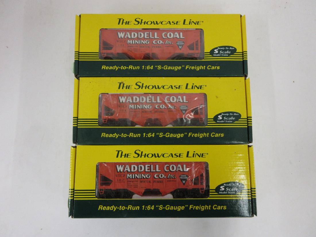 S-HELPER 3 WADDELL COAL HOPPERS OB (1 of 2)
