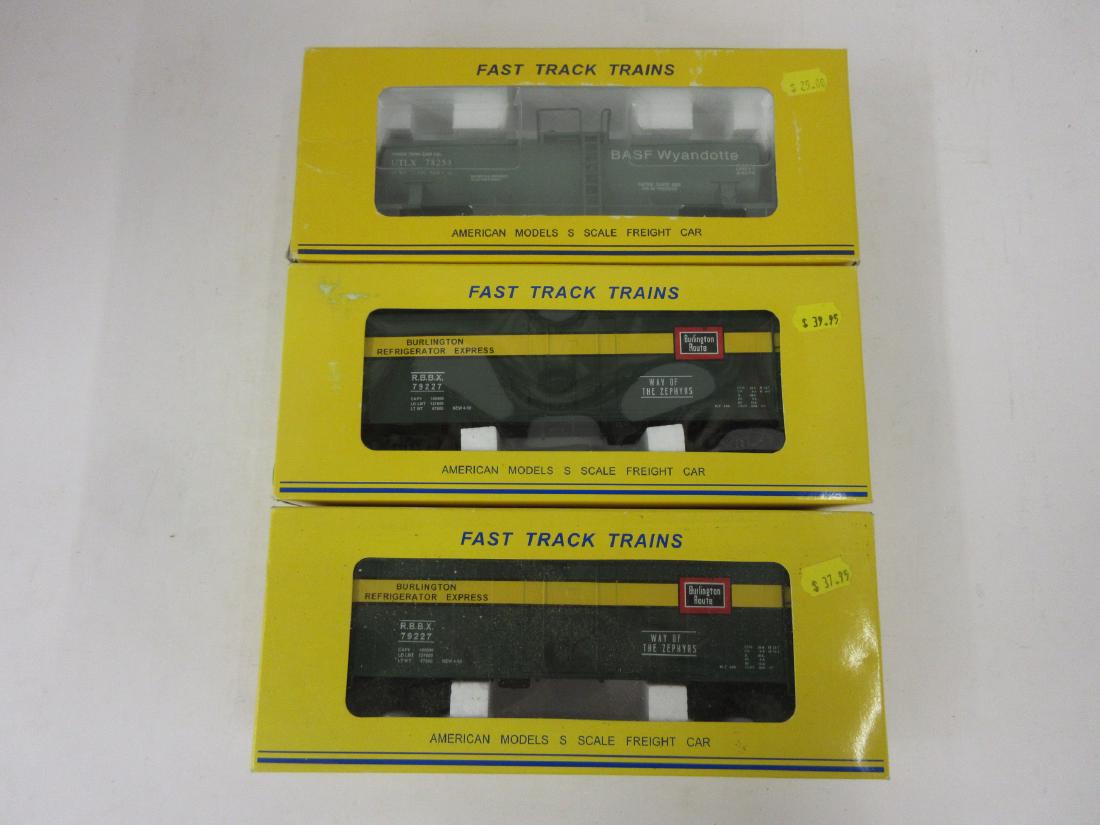 AMERICAN MODELS 3PC LOT 2 BURL REEFERS WYANDOTTE TANK (1 of 2)