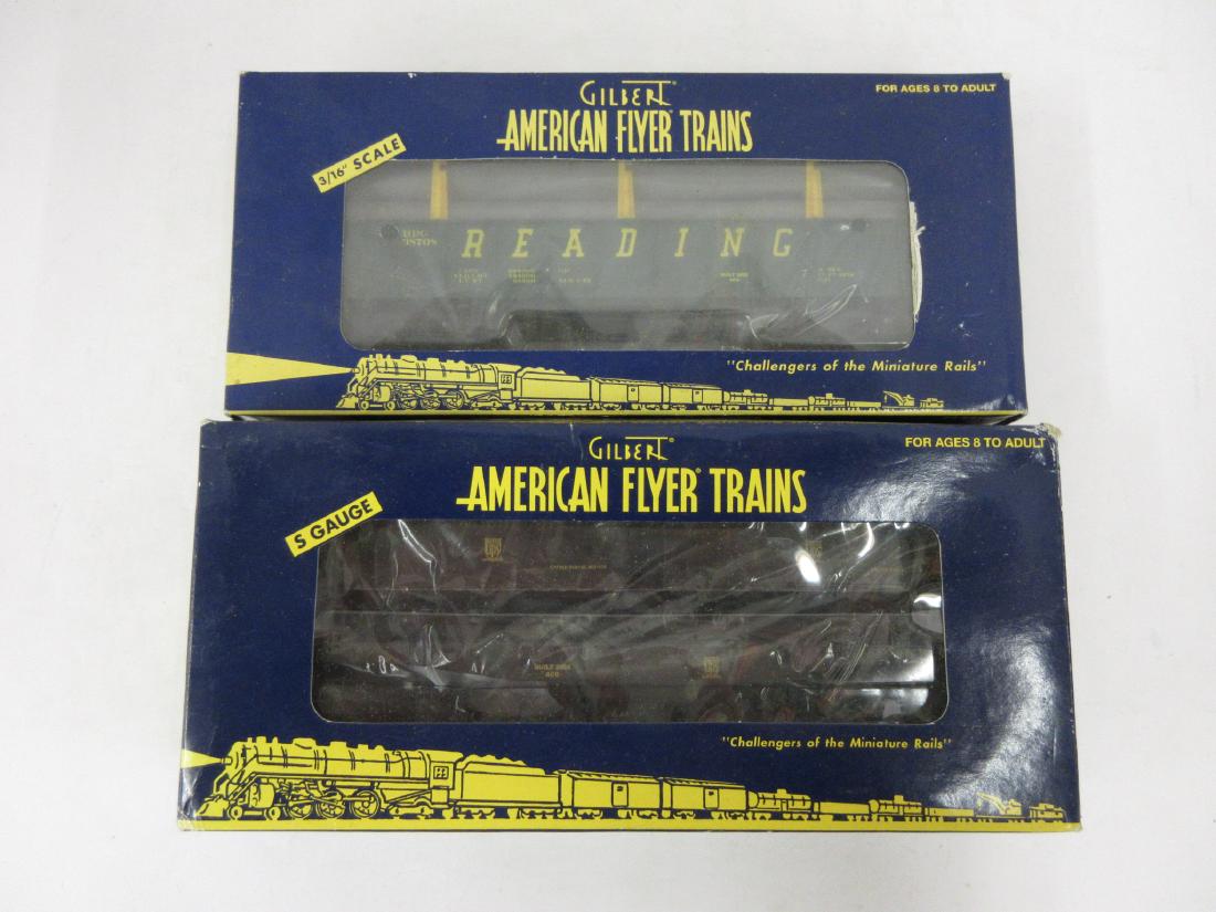 AMERICAN FLYER READING GONDOLA UPS PIGGYBACK (1 of 2)