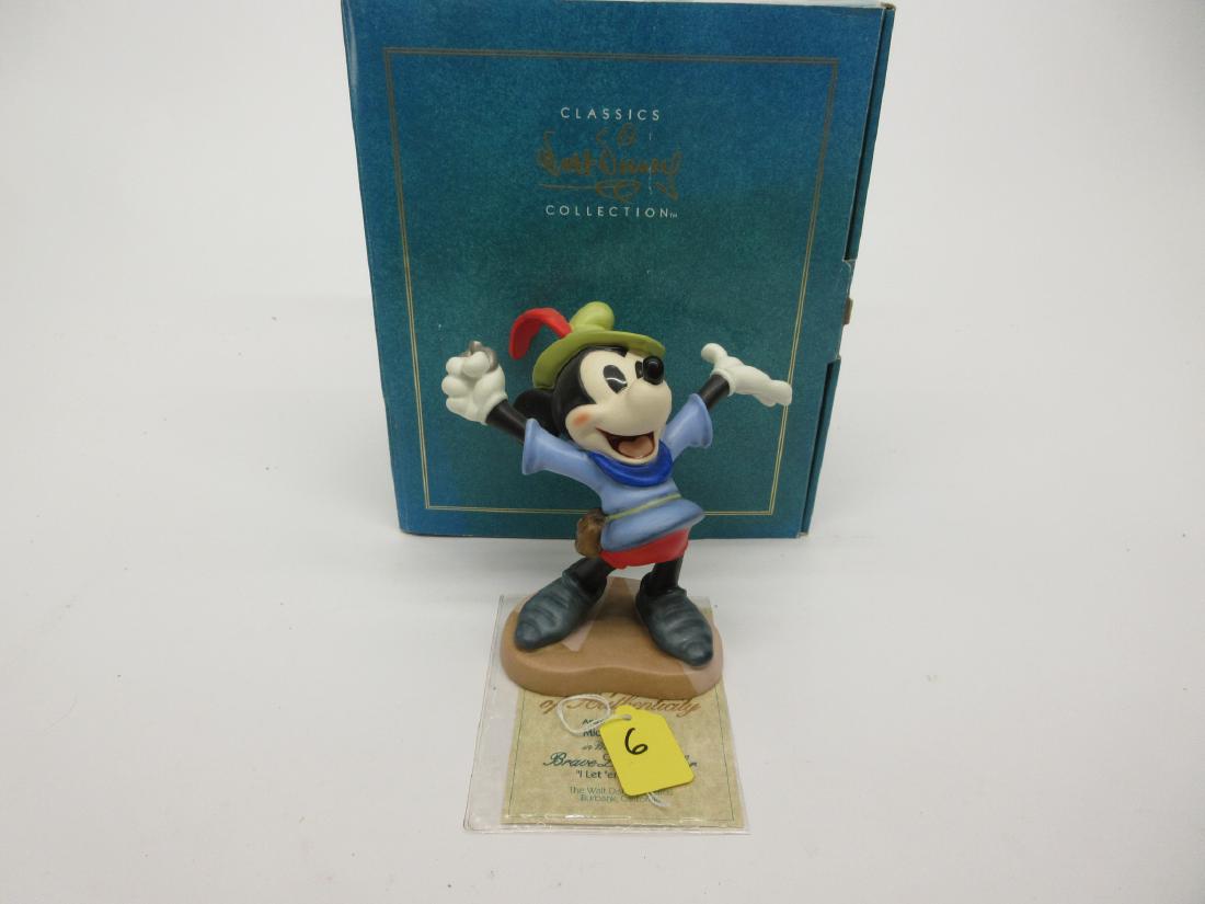 WALT DISNEY COLLECTORS SOCIETY BRAVE LITTLE TAILOR 1993: NOTE - Broken Scissors WALT DISNEY COLLECTORS SOCIETY BRAVE LITTLE TAILOR 1993 MEMBERS ON SCULPTURE NOT MINT SWORD BROKEN OFF HAS CERTIFICATE BUT NO MEDAL