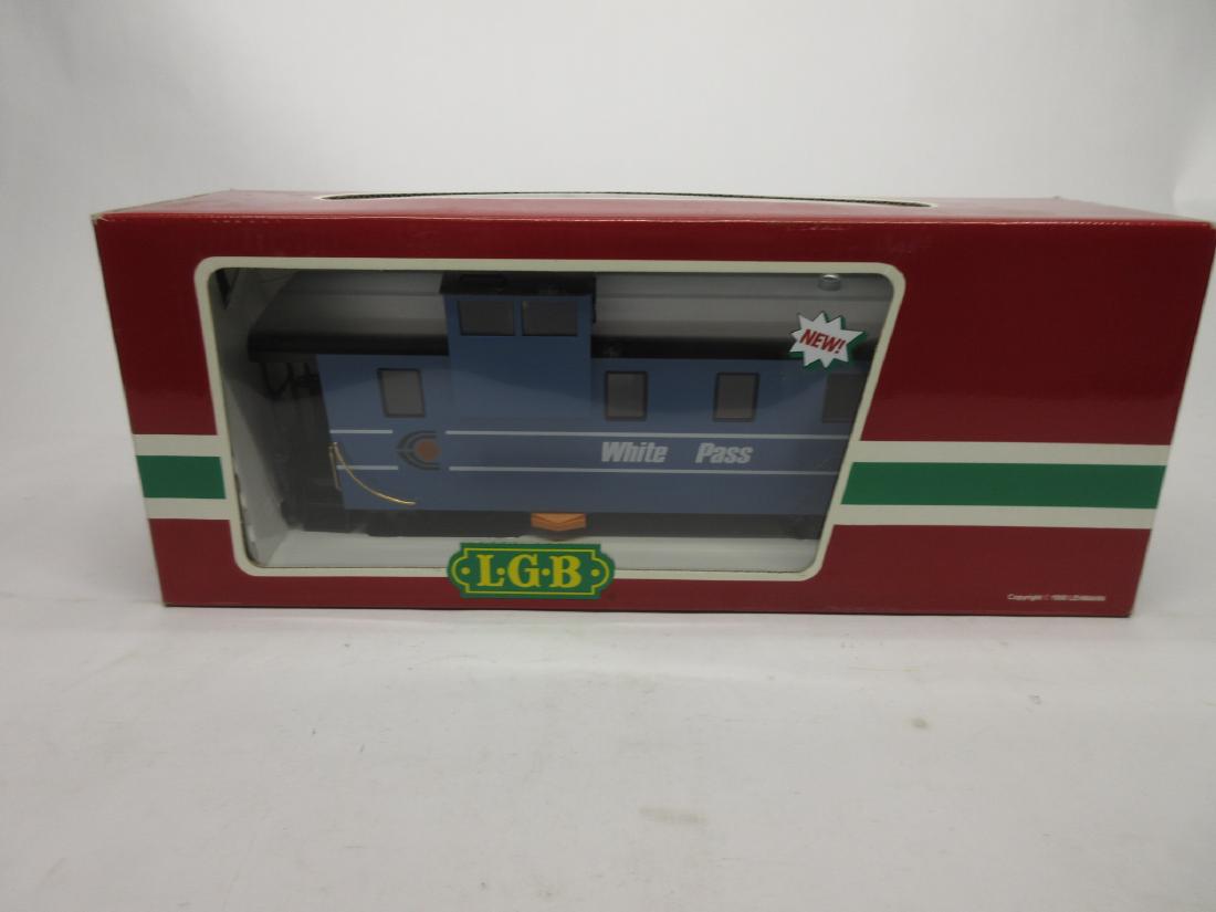 LGB G SCALE 4071 WHITE PASS CABOOSE OB: LGB G SCALE 4071 WHITE PASS CABOOSE OB MINT IN BOX