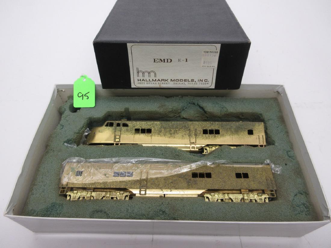 HALLMARK KMT BRASS HO SCALE E-1 A&B DIESELS: HALLMARK KMT BRASS HO SCALE E-1 A&B DIESELS SOME COROSION BOX INSERT CRUMBLING