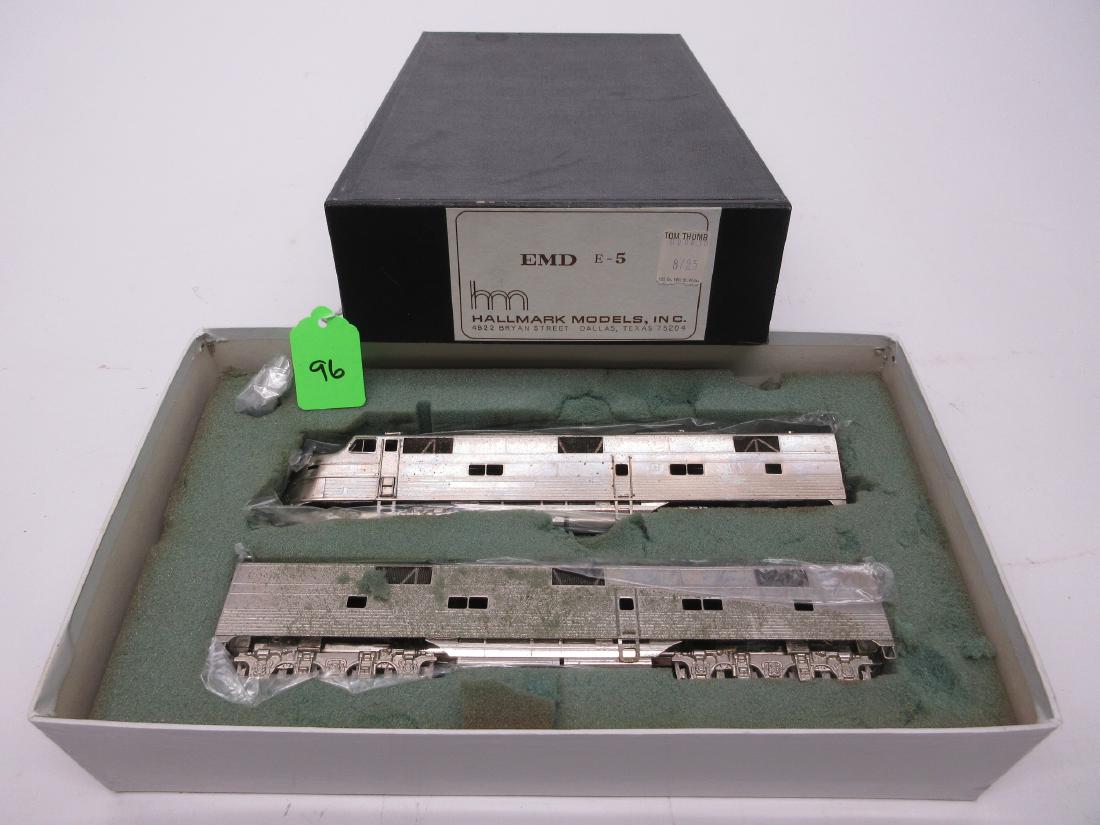HALLMARK KMT E-5 A&B DIESELS OB: HALLMARK KMT E-5 A&B DIESELS OB BOX FOAM INSER CRUMBLING LOCOS HAVE SOME TARNISH