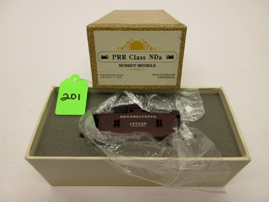 SUNSET MODELS SAMHONGSA PRR NDA CABOOSE OB: SUNSET MODELS SAMHONGSA PRR NDA CABOOSE OB COMPLETE MINT IN BOX