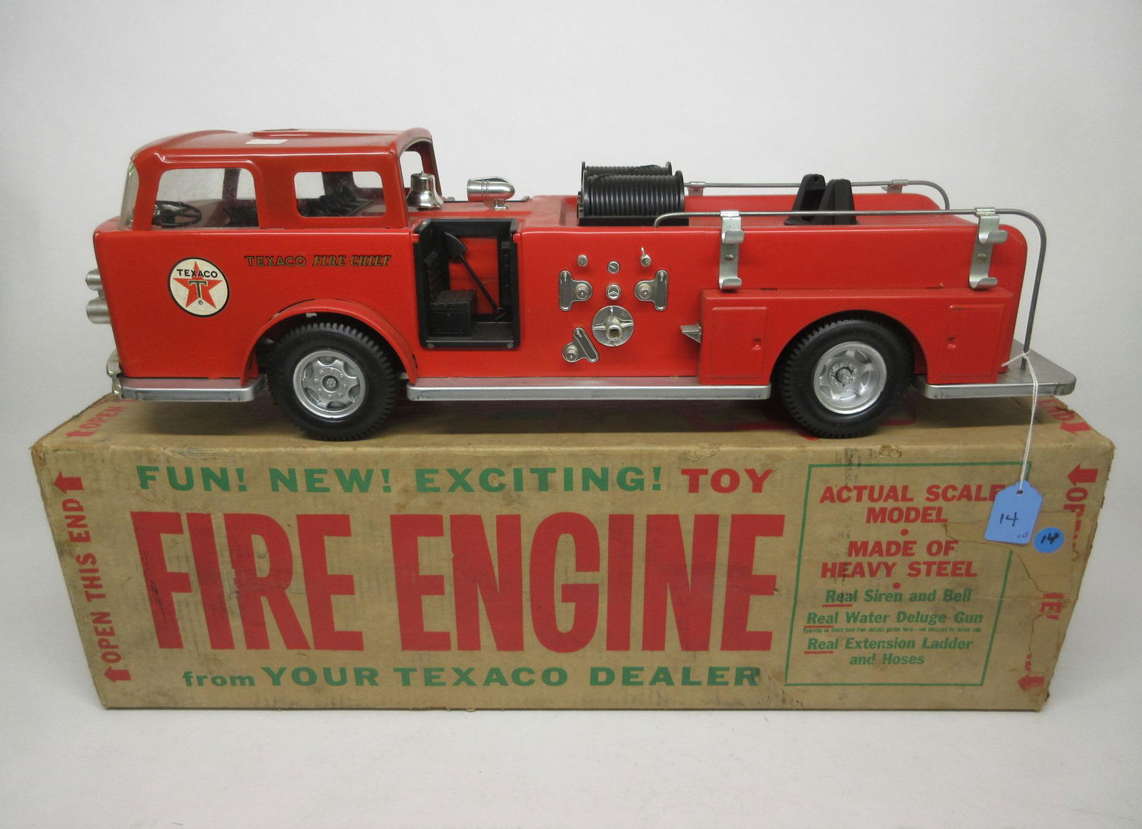 WGN-MAC TEXACO FIRE TRUCK OB (1 of 9)