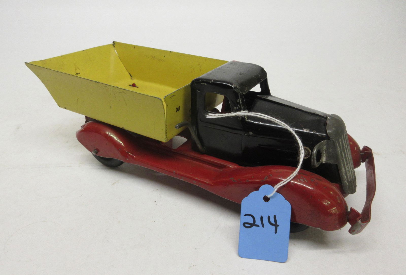 MARX 10 IN. PRESSED STEEL DUMP TRUCK (1 of 1)