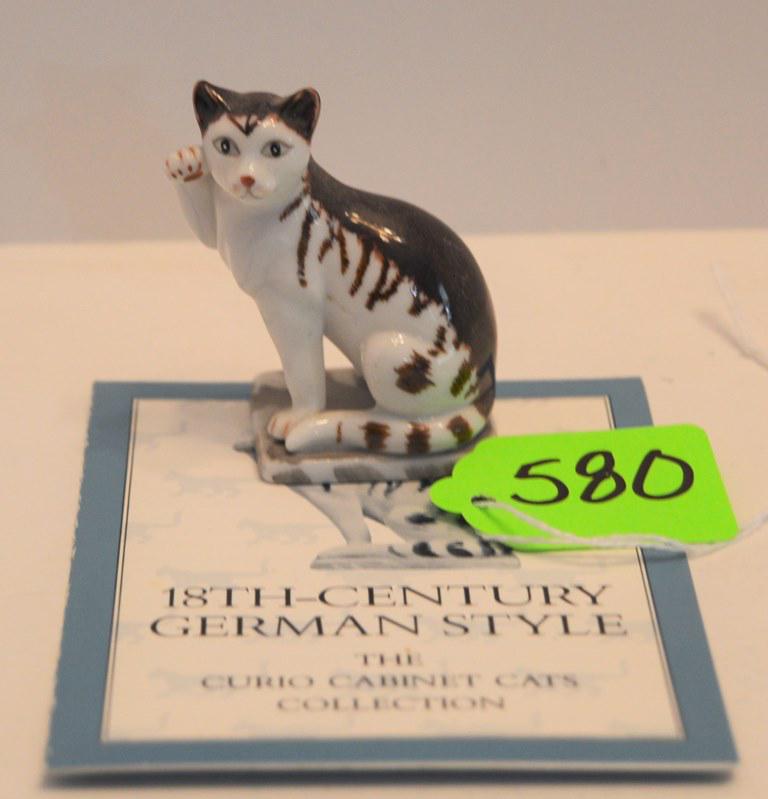 FRANKLIN MINT - THE CURIO CABINET CATS COLLECTION (1 of 1)