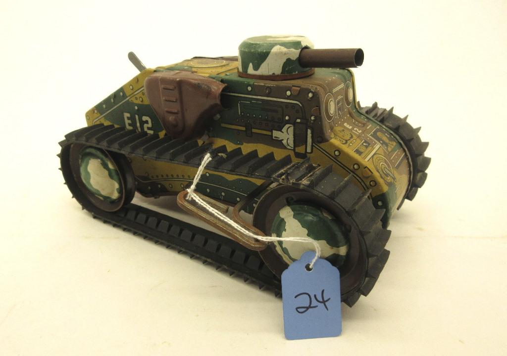 MARX 10" US ARMY WIND-UP TANK (1 of 3)
